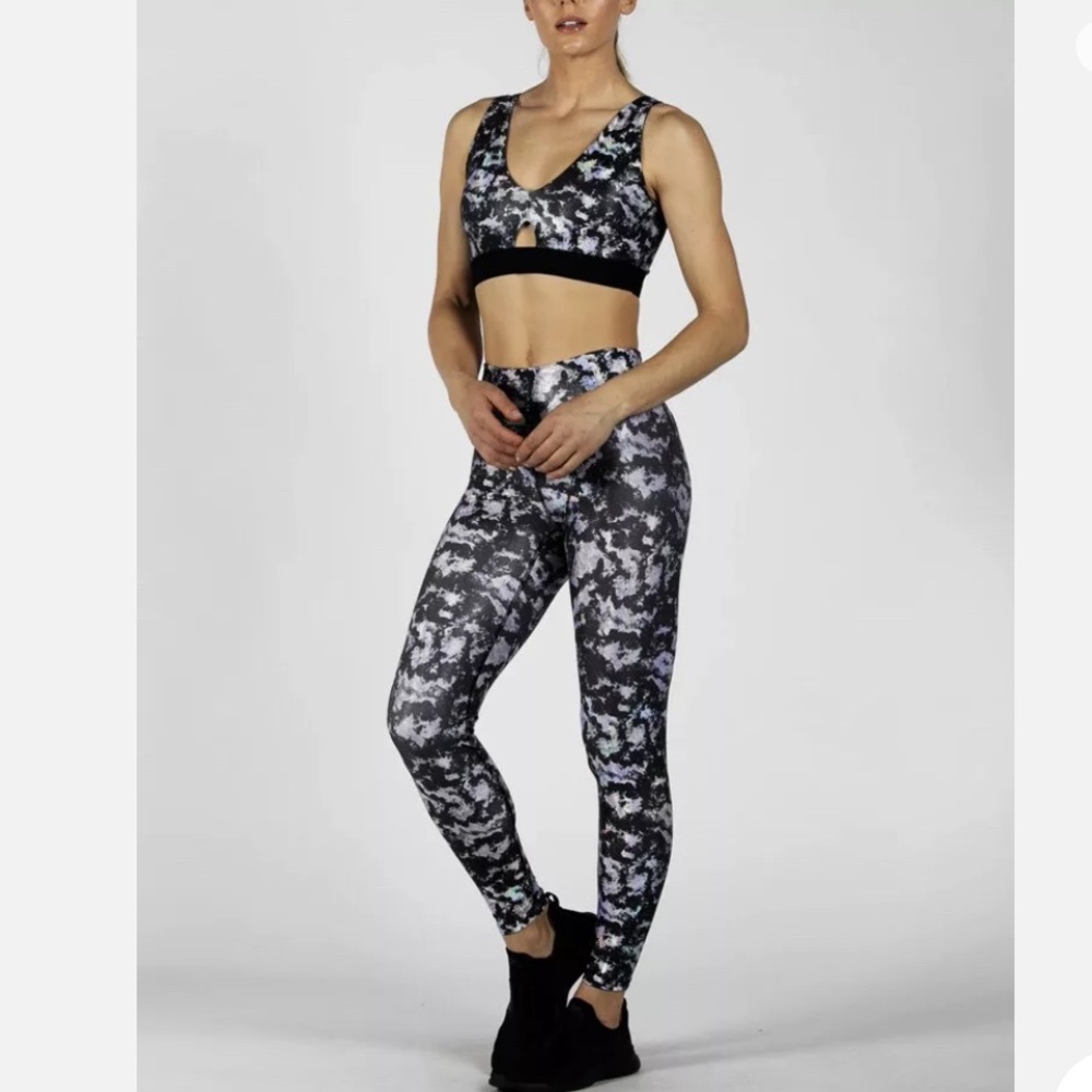 NWOT Heroin Sport Nova Leggings Size S